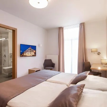 Carol 4* Praga