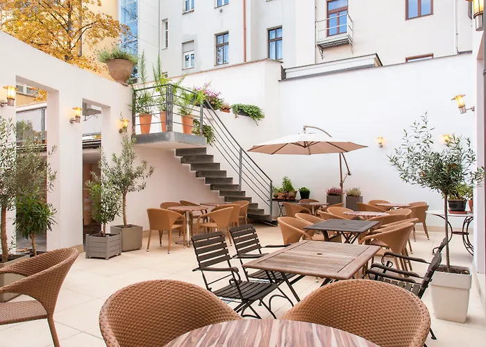 Carol Hotel 4*