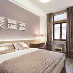 Hotell Carol