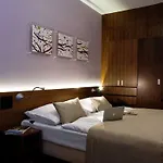 Hotell Carol