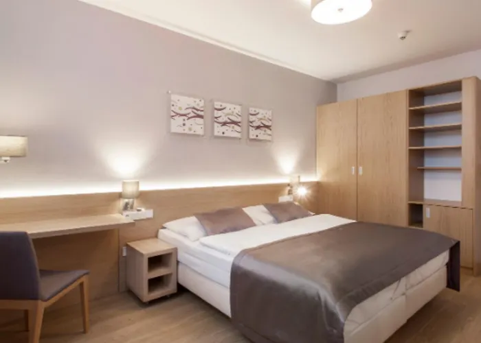 Hotel Carol